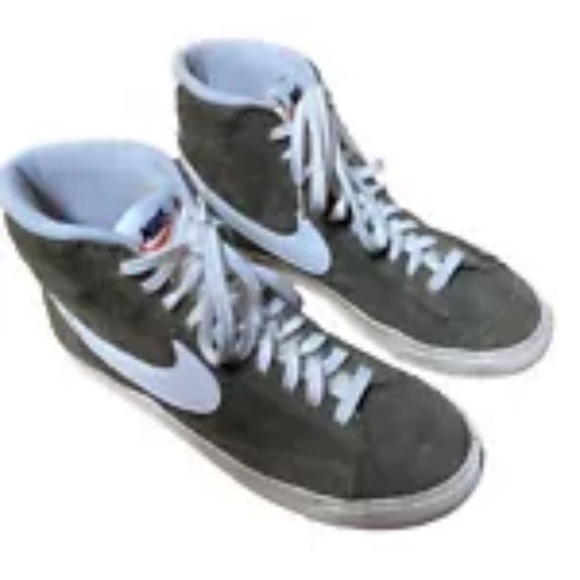 Nike Blazer Mid ‘77 vintage Men’s 9 Shoe Olive /Coconut - Picture 2 of 14